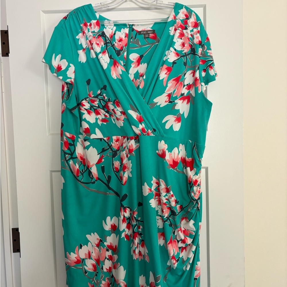 Roz & Ali Green Floral Dress Size: 20